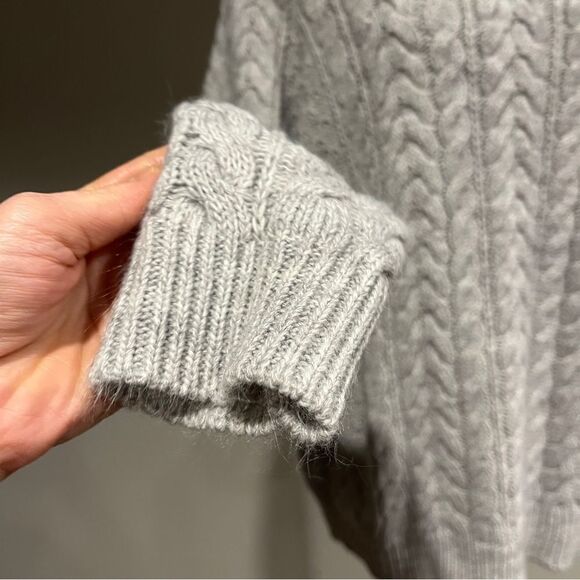 Forever21 u-neck light grey knit long sleeve sweater size large - Picture 5 of 11